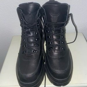 Brand new Windsor Smith Laken Black Leather Boots size 8